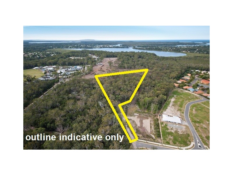 16 Shire Drive, Noosaville QLD 4566