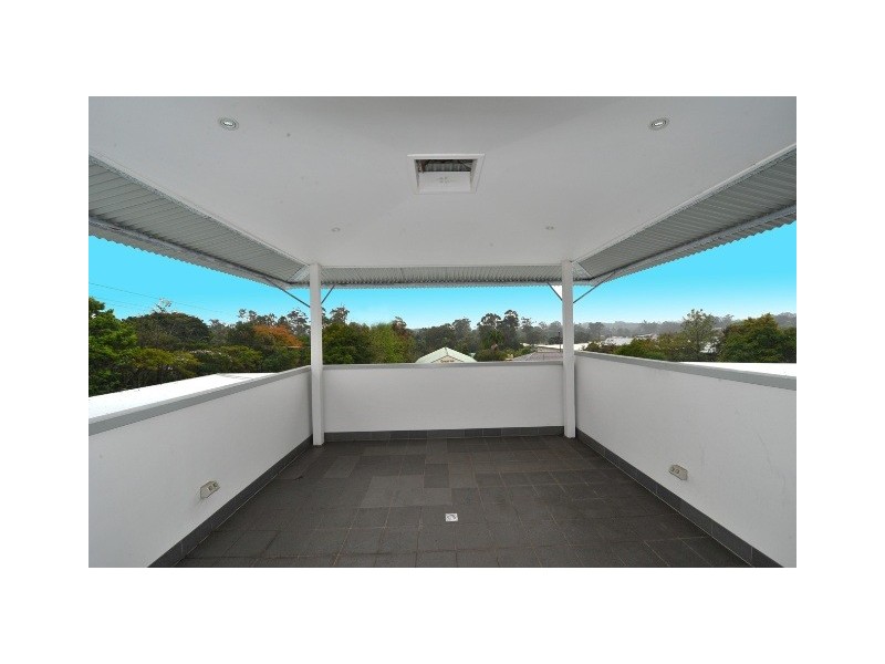 Unit 8/Cnr Garnet & Wattle Streets, Cooroy QLD 4563