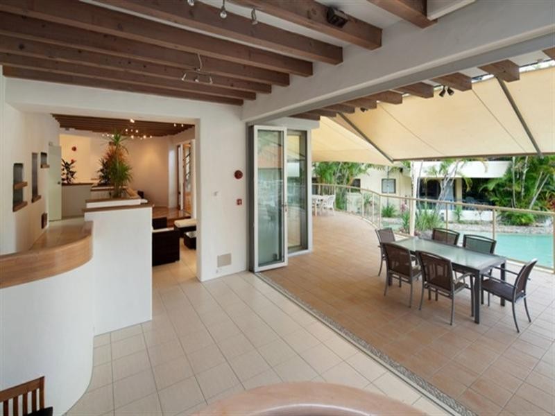 1 Edgar Bennett Avenue, Noosa Heads QLD 4567