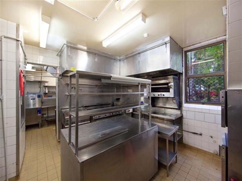 1 Edgar Bennett Avenue, Noosa Heads QLD 4567