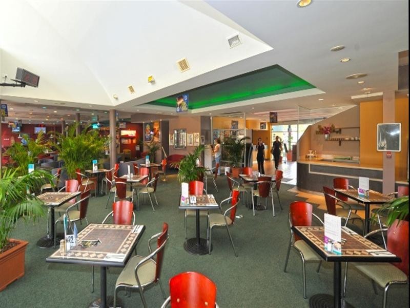 99 Noosa Drive, Noosa Heads QLD 4567