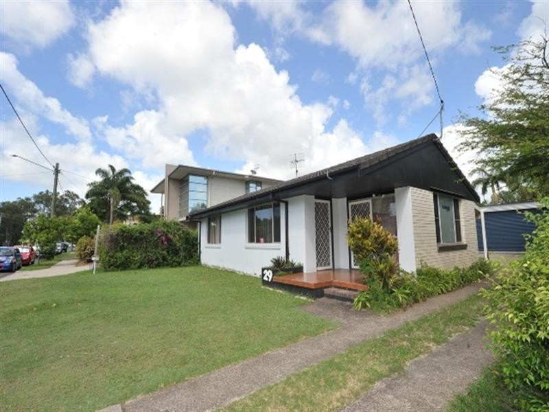 29 Thomas Street, Noosaville QLD 4566