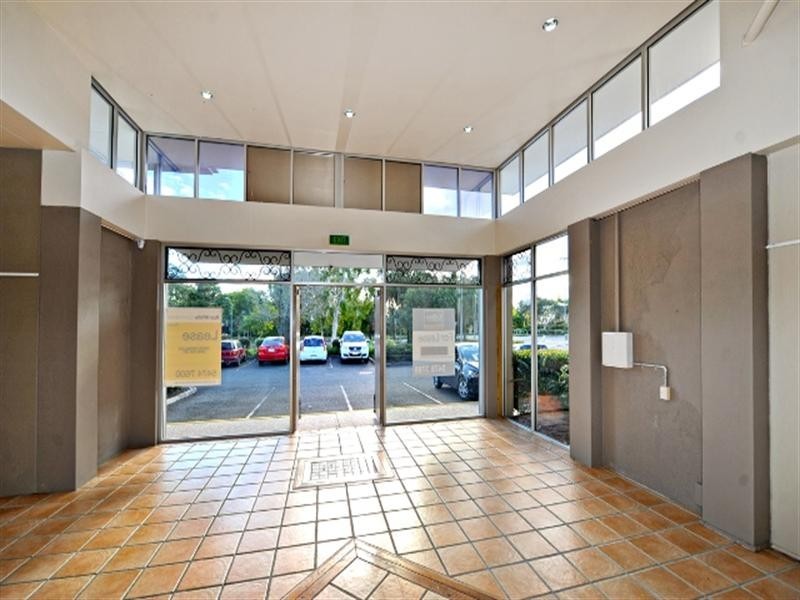 Shop 2/3 Gibson Road, Noosaville QLD 4566