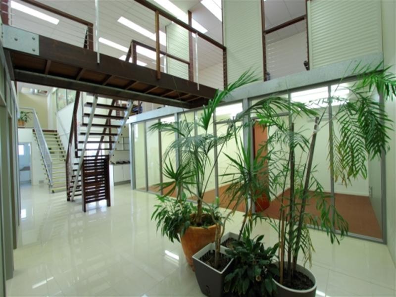 Unit 4/4 Selkirk Drive, Noosaville QLD 4566