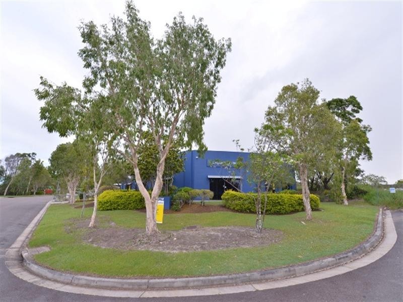 Units 1 & 3/37 Project Avenue, Noosaville QLD 4566