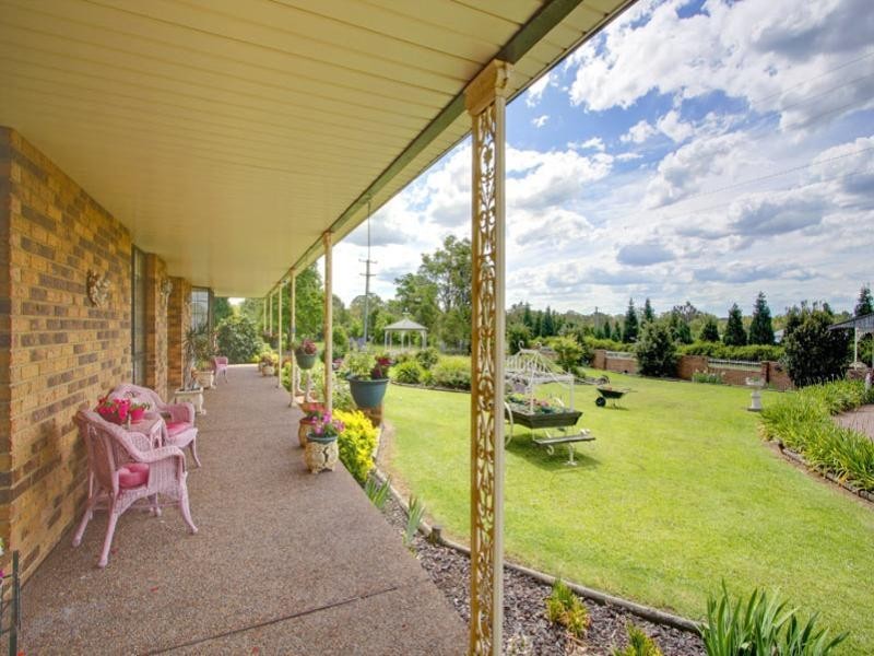 1051 Sandy Creek Road, Quorrobolong NSW 2325