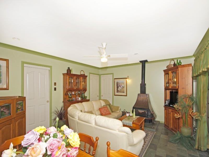 1051 Sandy Creek Road, Quorrobolong NSW 2325