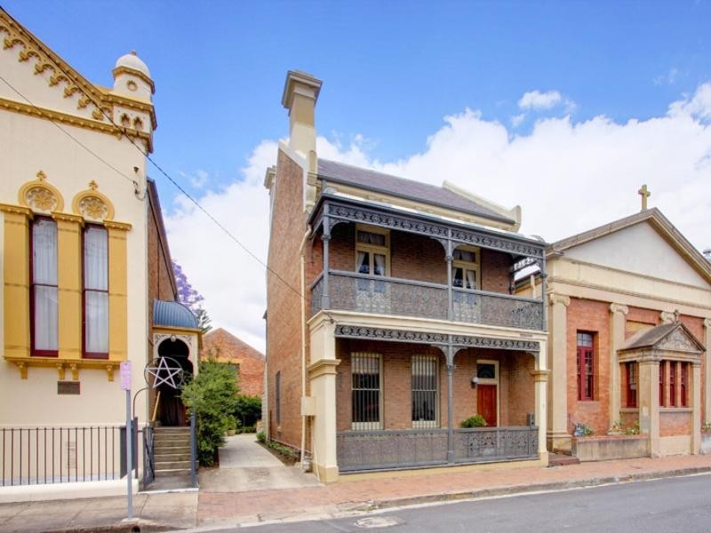 7 Victoria Street, Maitland NSW 2320