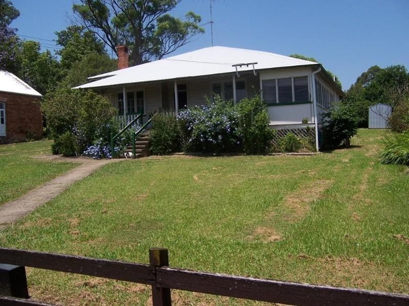 14 Memorial Avenue, Stroud NSW 2425