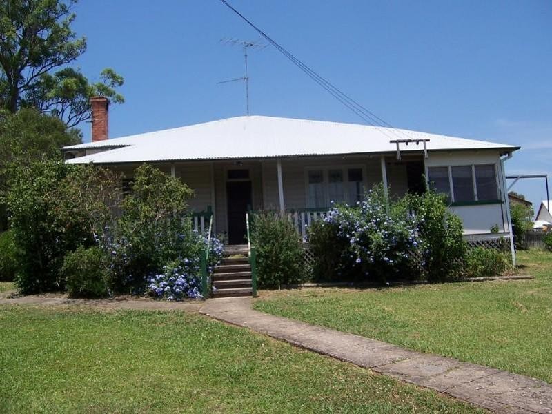14 Memorial Avenue, Stroud NSW 2425