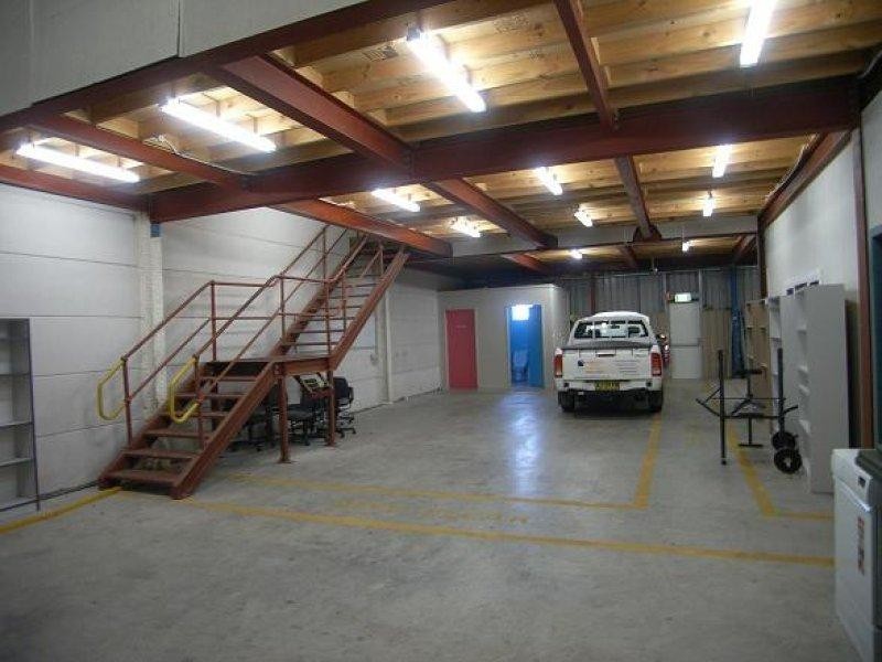 2/18 Oakdale Road, Gateshead NSW 2290