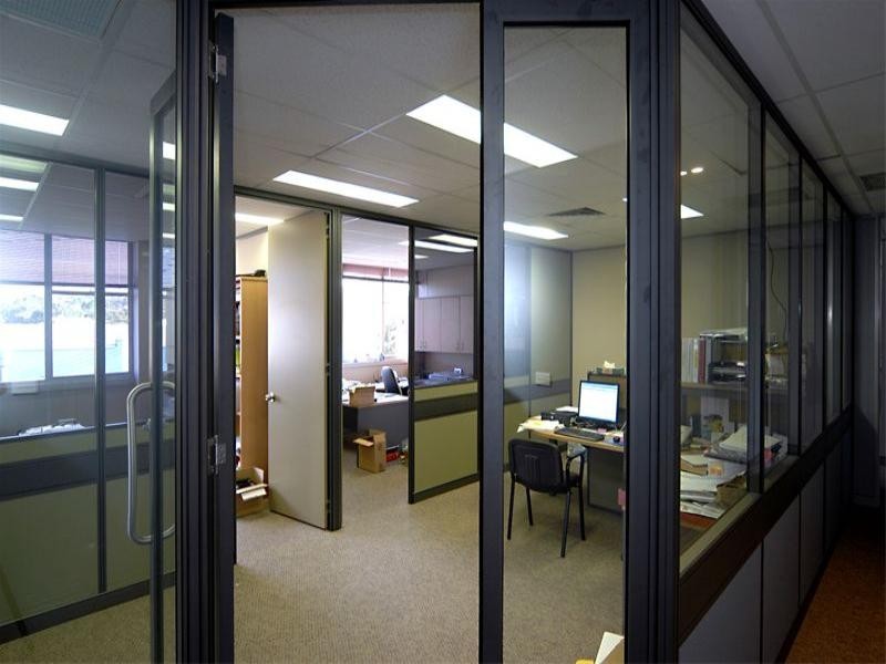 2 – 4 McDougall, Kotara NSW 2289