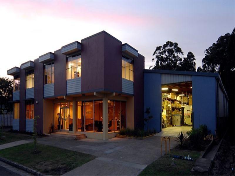 2 – 4 McDougall, Kotara NSW 2289