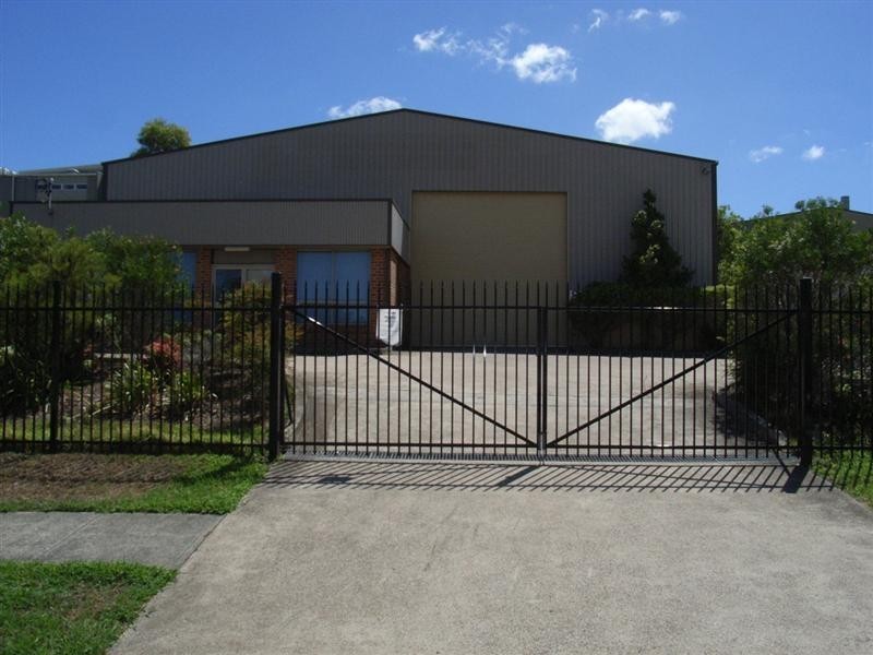 8 Ironbark Close, Warabrook NSW 2304