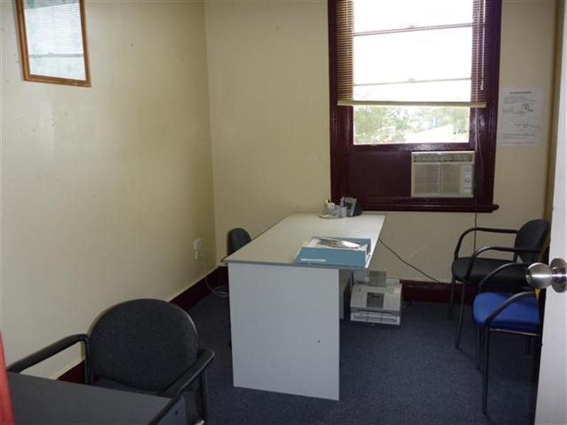 16 Wood Street, Newcastle West NSW 2302