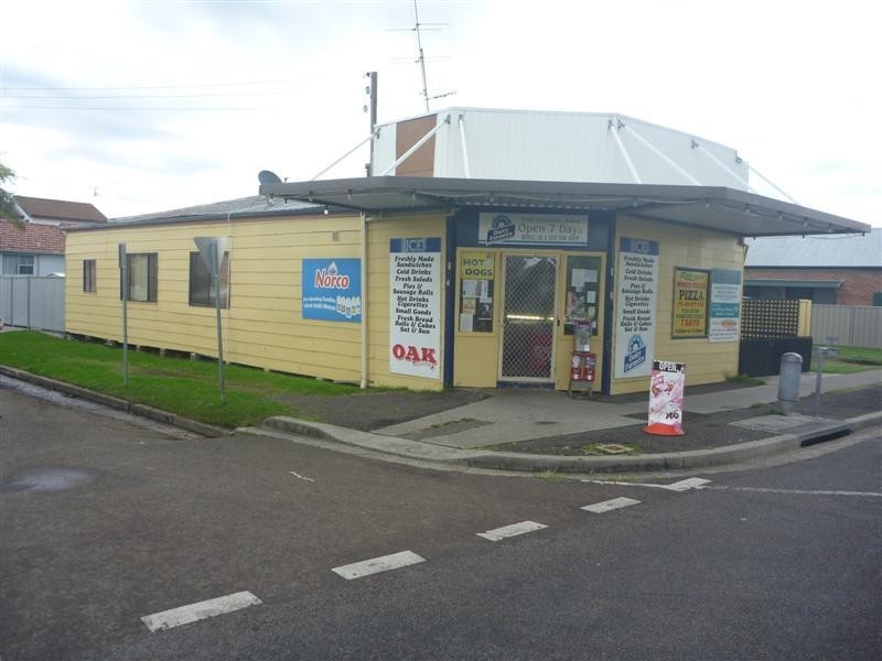 68 Marks Point Road, Marks Point NSW 2280