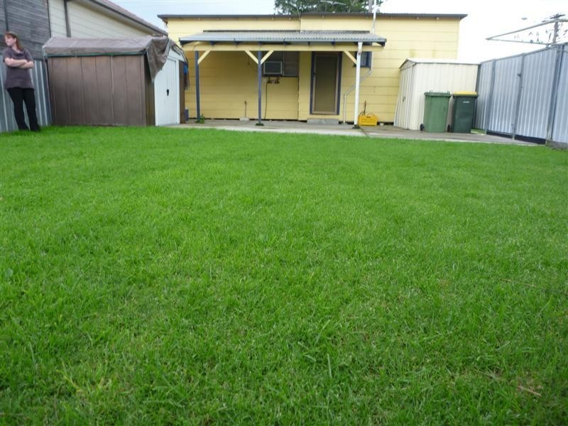 68 Marks Point Road, Marks Point NSW 2280