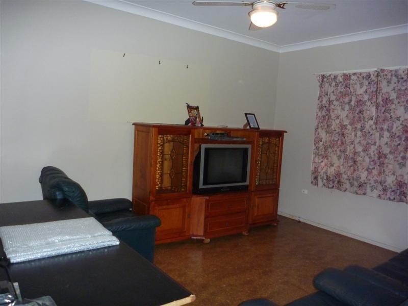 68 Marks Point Road, Marks Point NSW 2280