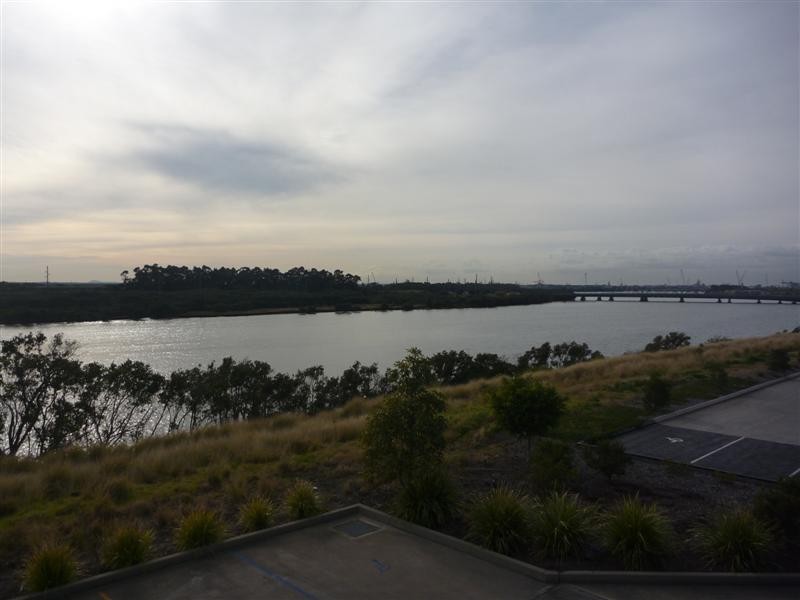 5/16 Spit Island Close Steel River, Mayfield West NSW 2304
