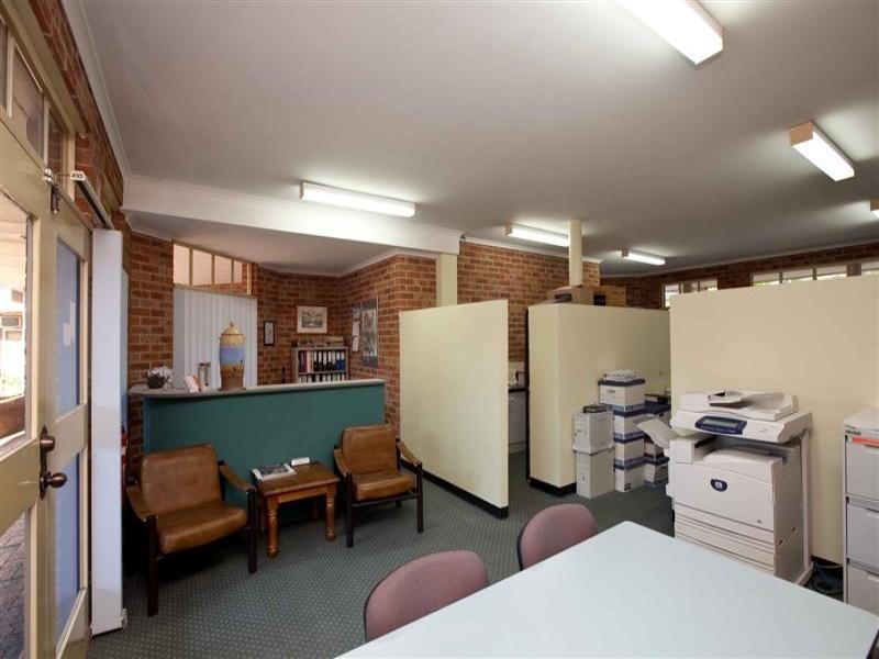 Suite 3 Lakelands Business Centre, Warners Bay NSW 2282