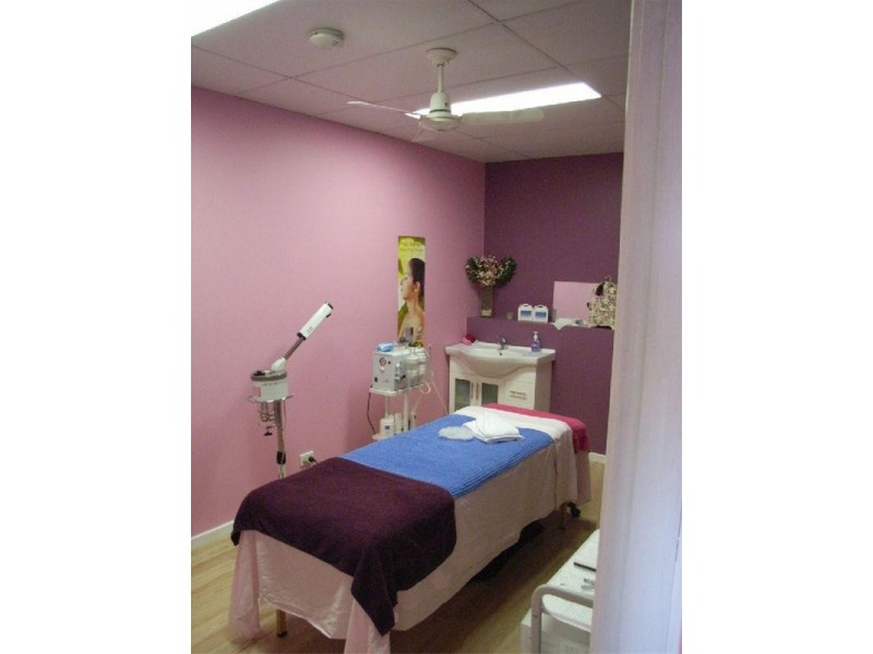 2/41 Charles Street, Warners Bay NSW 2282