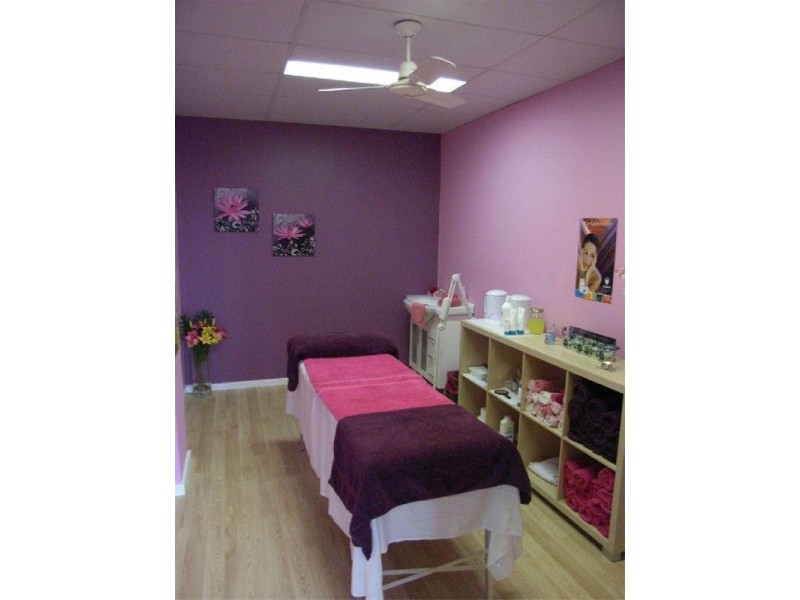 2/41 Charles Street, Warners Bay NSW 2282