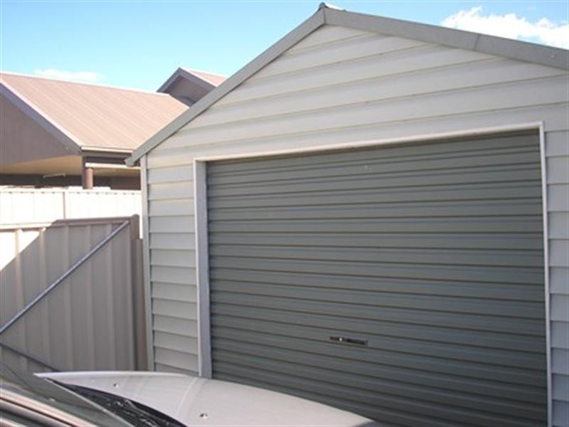 5 New Street, Belmont NSW 2280