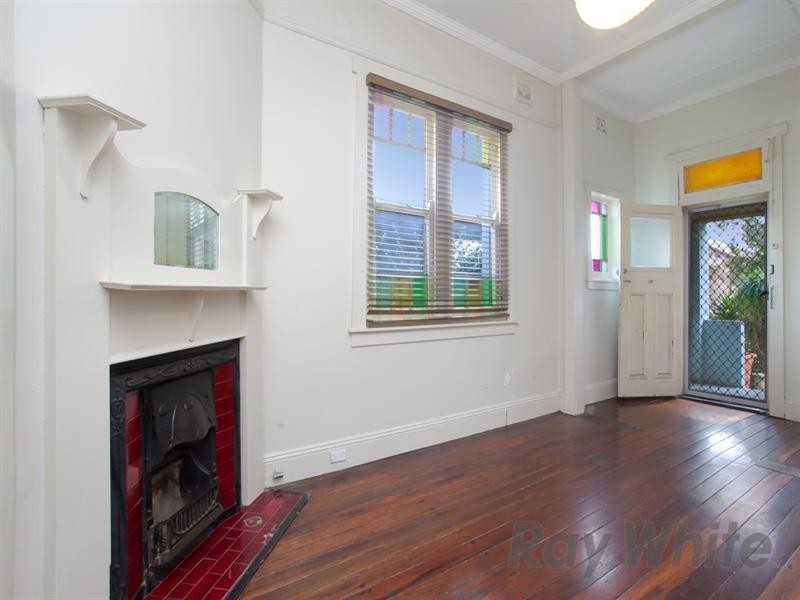 19 Sunderland Street, Mayfield NSW 2304