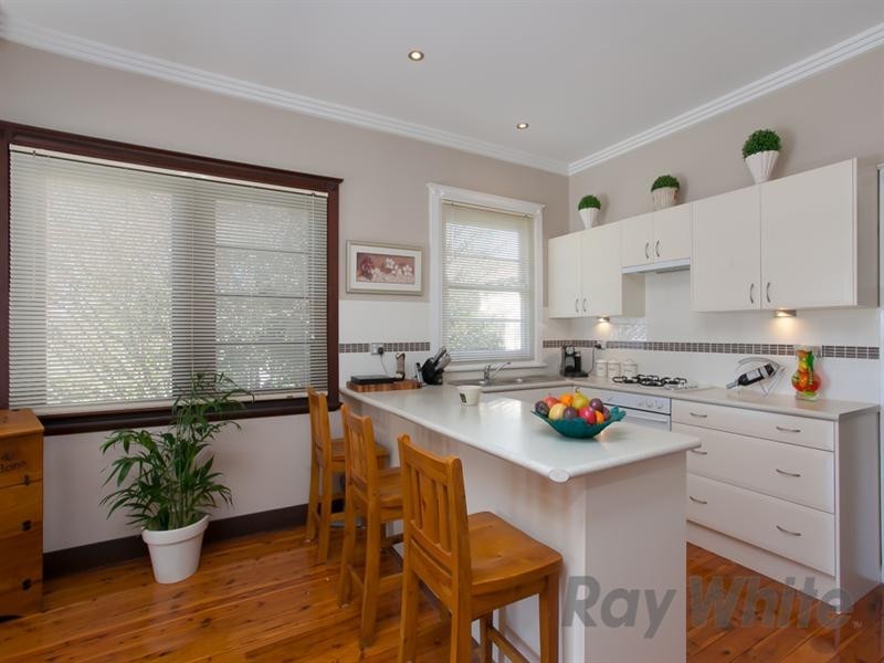 12 Frederick Street, Waratah NSW 2298