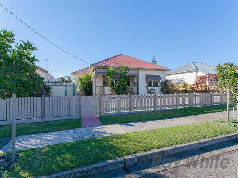 174 Dunbar Street, Stockton NSW 2295