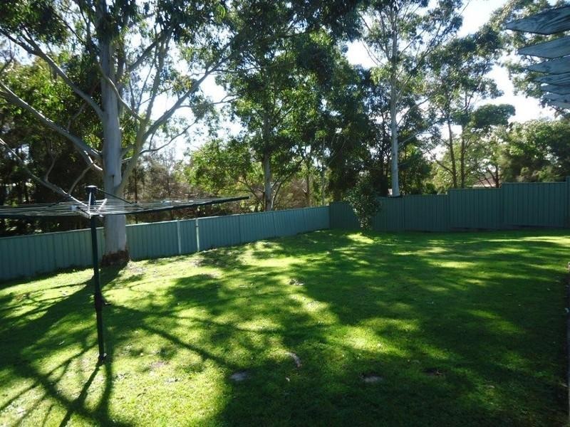 41 Yara Crescent, Maryland NSW 2287