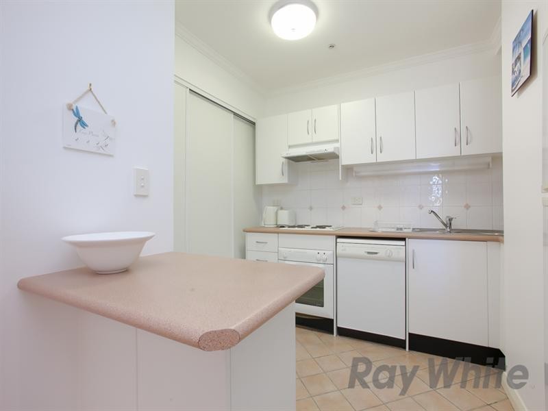 Unit 302/26 Pacific Street, Newcastle NSW 2300