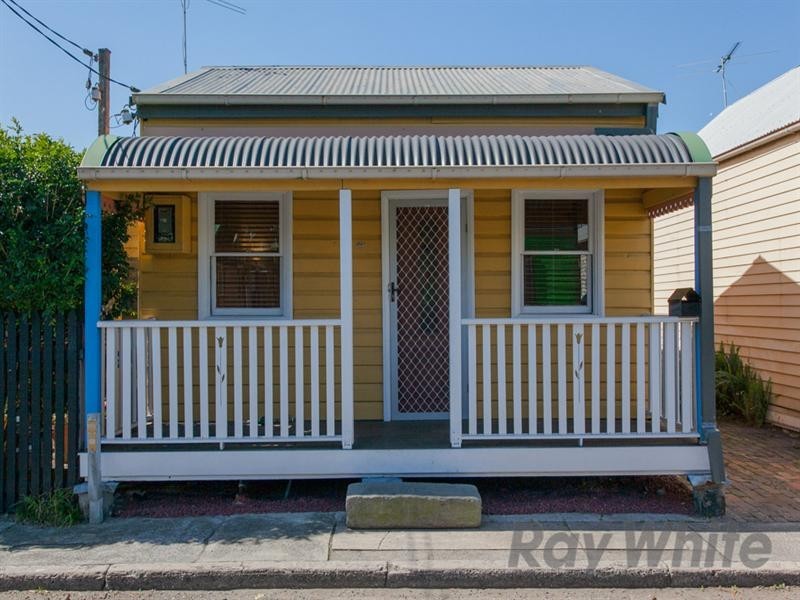 36 Rodgers Street, Carrington NSW 2294