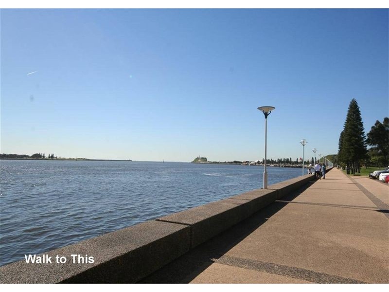 4/16 Newcomen Street, Newcastle NSW 2300