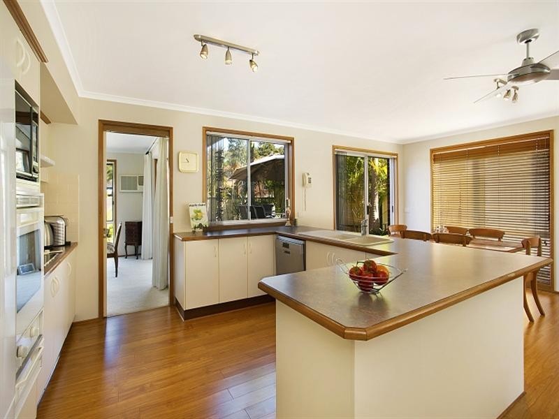 1 Fosterton Close, Maryland NSW 2287