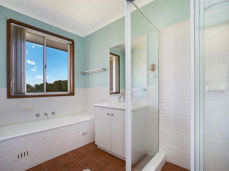 1 Fosterton Close, Maryland NSW 2287