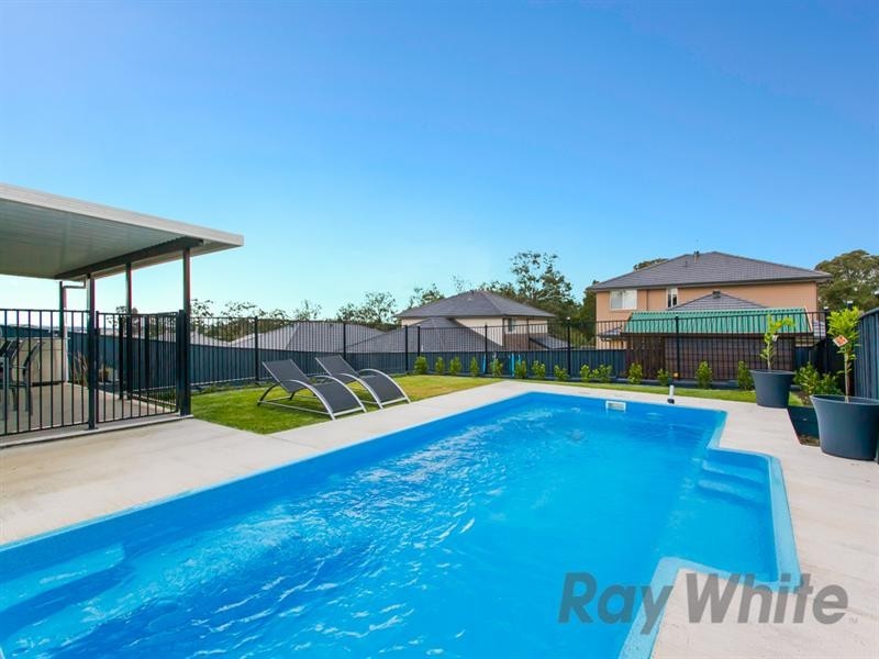 12 Kurraka Drive, Fletcher NSW 2287