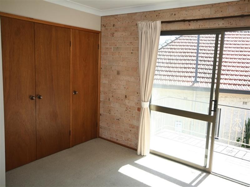 Unit 2/33 Howe Street, Lambton NSW 2299