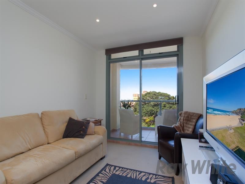 403/26 Pacific Street, Newcastle NSW 2300
