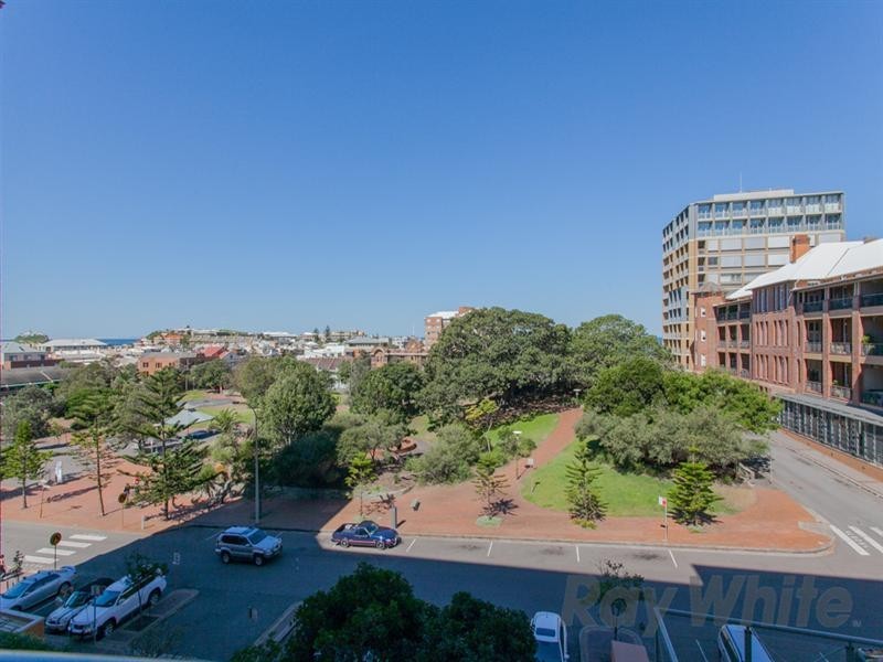 403/26 Pacific Street, Newcastle NSW 2300