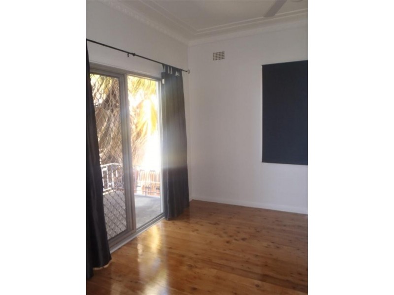 131 Cowlishaw Street, Redhead NSW 2290