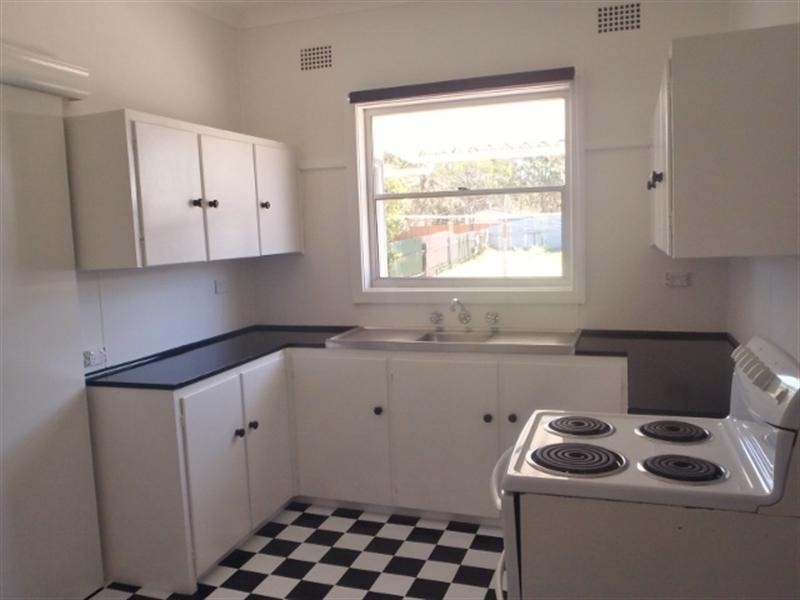 131 Cowlishaw Street, Redhead NSW 2290