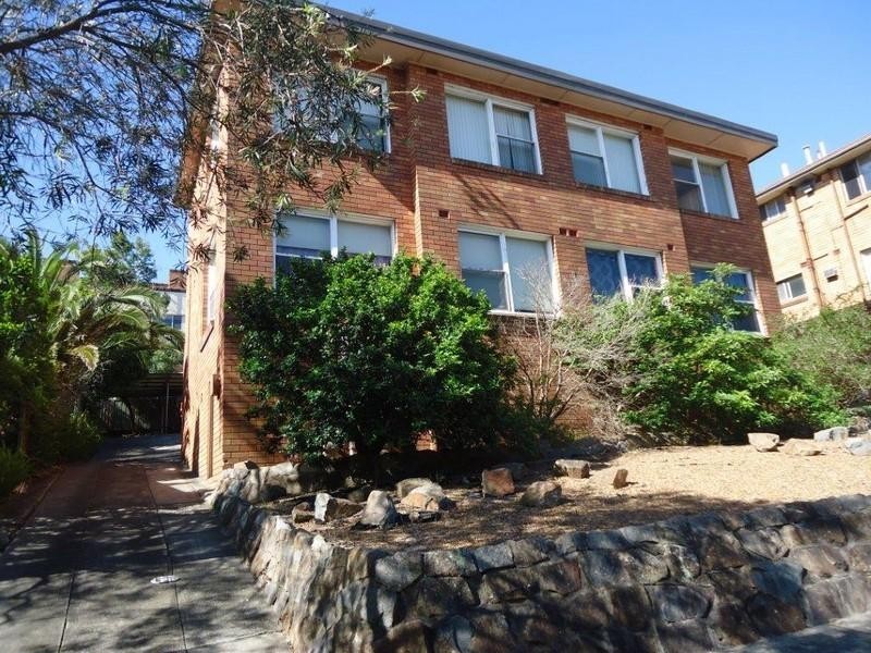 1/7 Mosbri Crescent, Newcastle NSW 2300