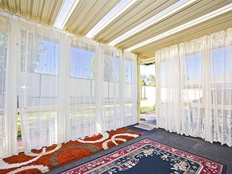 1 Hebe Place, Cameron Park NSW 2285