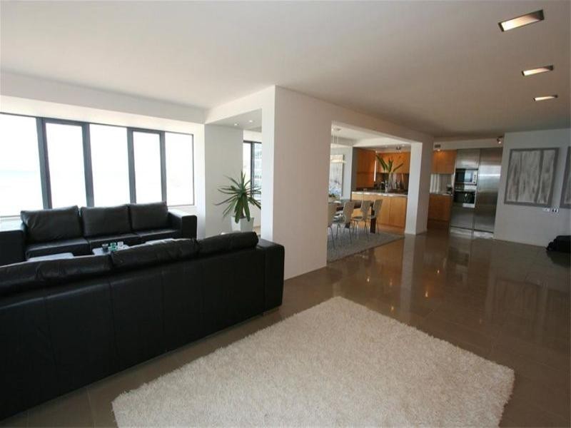 30 Tyrrell Towers, 55 Shortland Esplanade, Newcastle NSW 2300