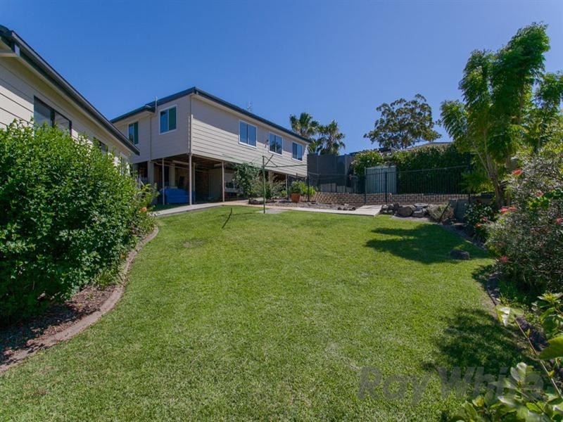 4 Witchard Place, Maryland NSW 2287