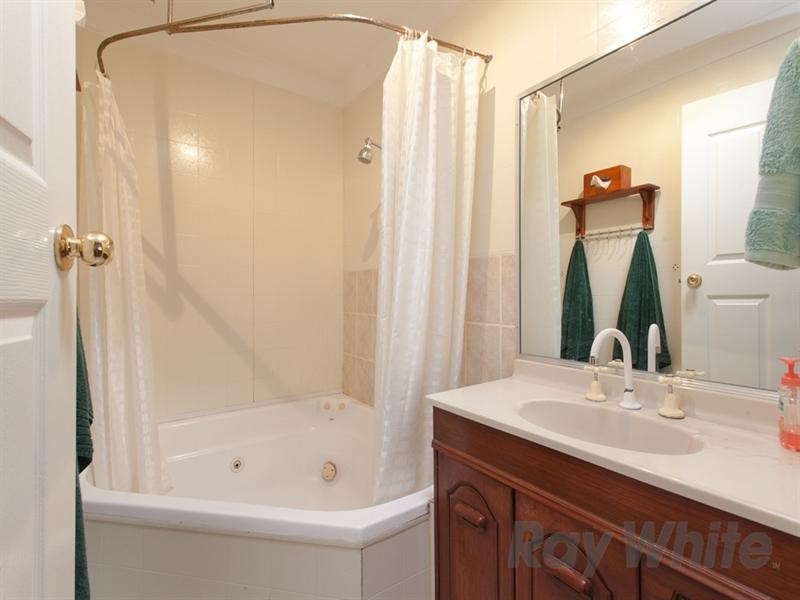 4 Witchard Place, Maryland NSW 2287