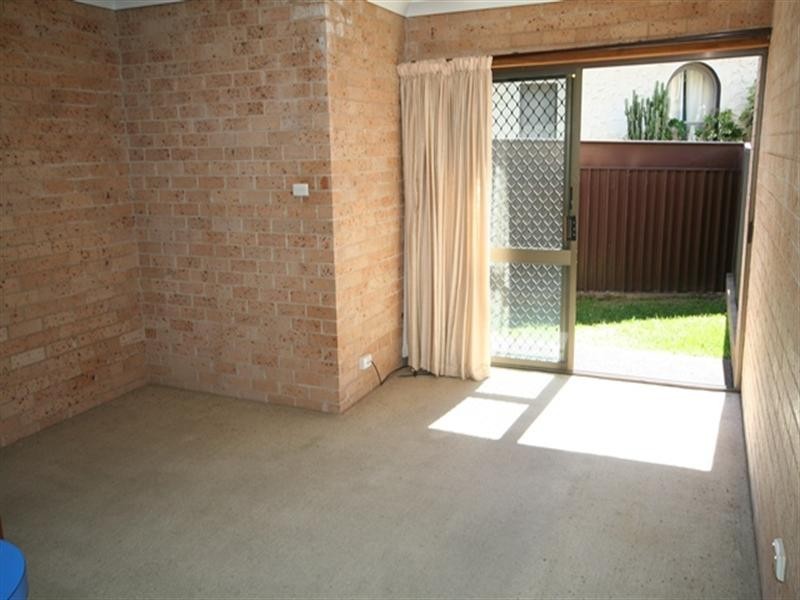 Unit 2/33 Howe Street, Lambton NSW 2299