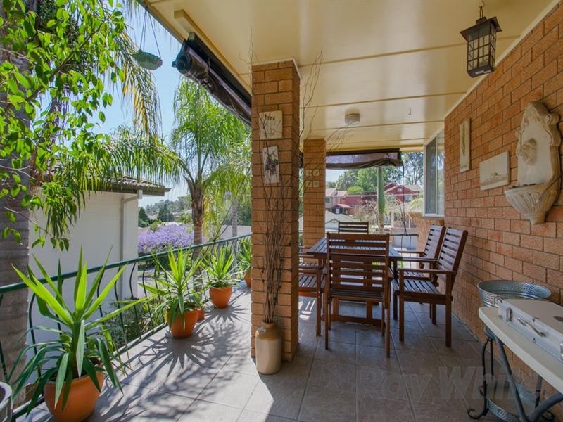 16 Nereida Close, Kotara NSW 2289