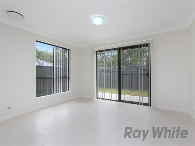 4/9 Tallowwood Crescent, Fletcher NSW 2287